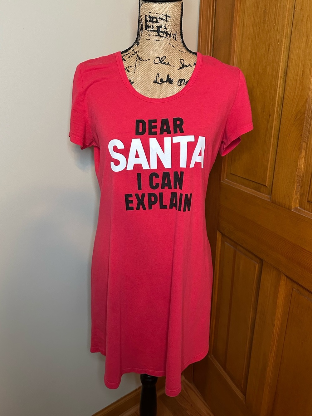 Victoria’s Secret sleep shirt Dear Santa I Can Explain Size Large